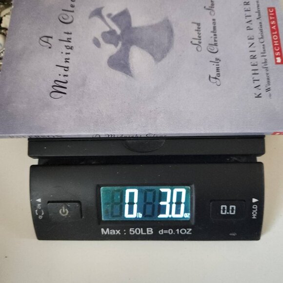 A Midnight Clear: Selected Family Christmas Stories By Katherine Paterson Paperb - Picture 6 of 6